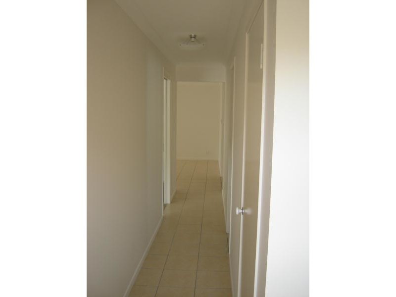 9 Hamilton Avenue, Wandal QLD 4700